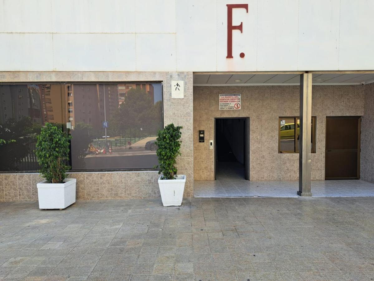 Comfortable Studio With Sea View Appartement Benidorm Buitenkant foto